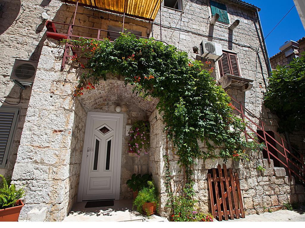 "Skalinada" Apartments In The Heart Of Split Room photo